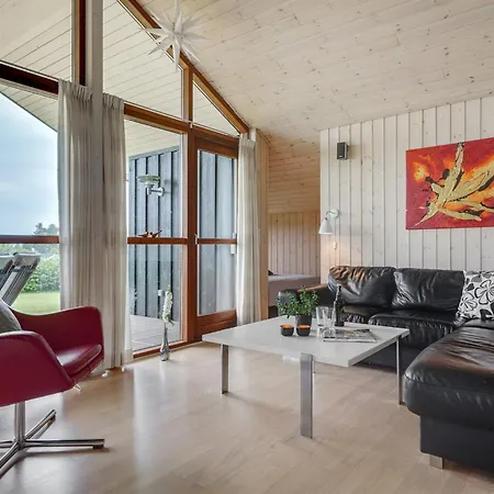 בית נופש Juliana - 400m From The Sea By Interhome *