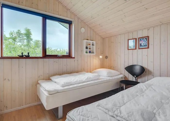 Juliana - 400m From The Sea By Interhome